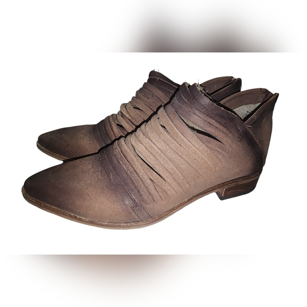 Free People Lost Valley Leather Ankle Boot, Size 8.5 (EU39) - Picture 2 of 5